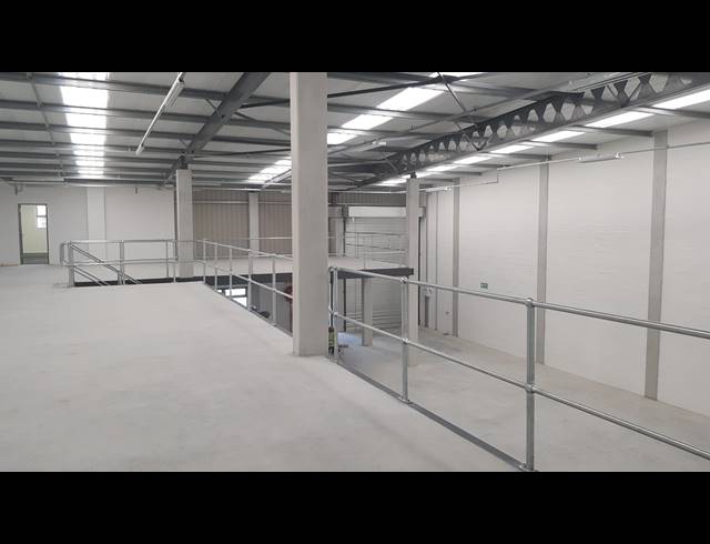 608M² FACTORY FOR SALE IN STIKLAND
